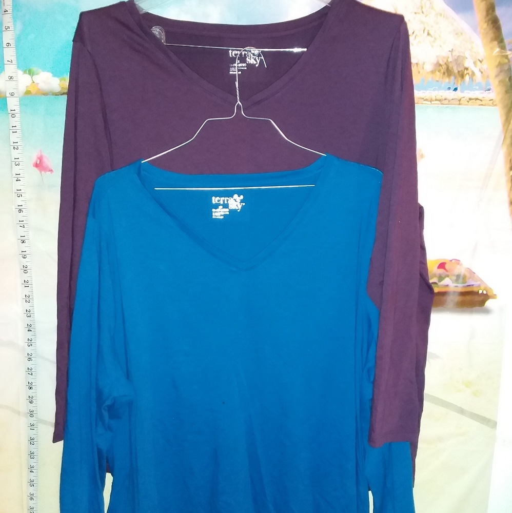 2 3x long sleeve tees